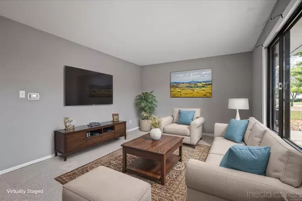 Crystal Lake, IL 60014,1009 Sutton Drive