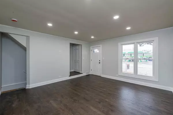 Waukegan, IL 60087,308 W Greenwood Avenue