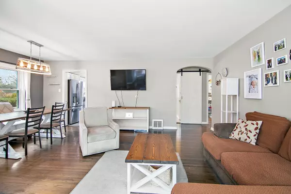 Homewood, IL 60430,18524 Gottschalk Avenue