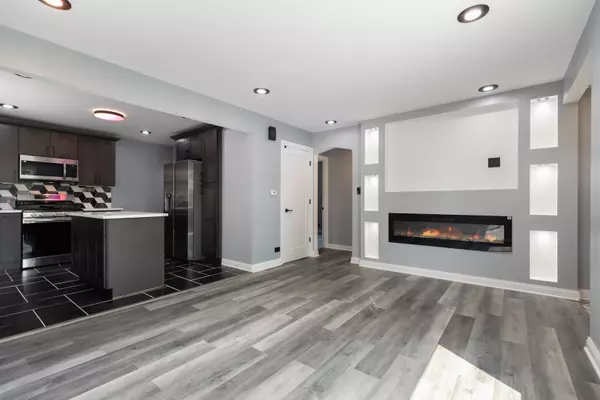 Hazel Crest, IL 60429,16910 Lincoln Street