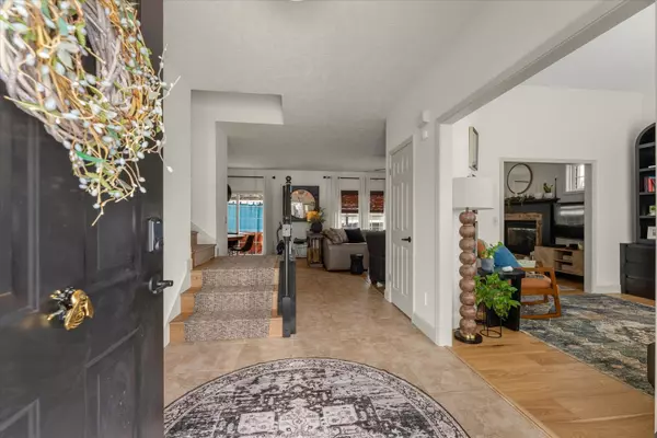 Champaign, IL 61822,4708 Horse Creek Drive