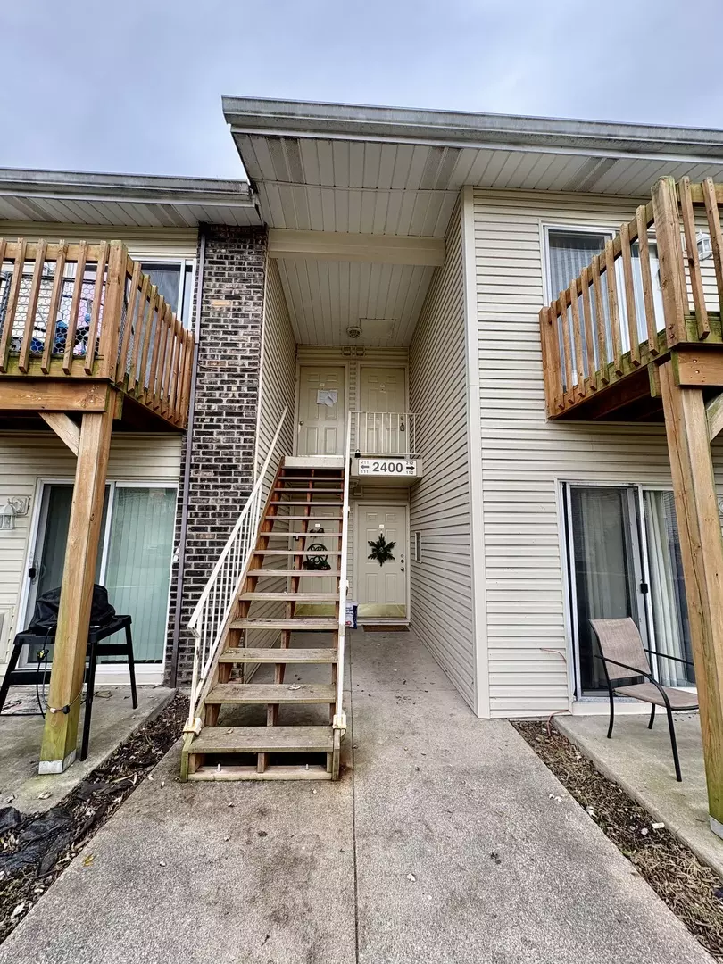 Oswego, IL 60543,2400 Light Road #212