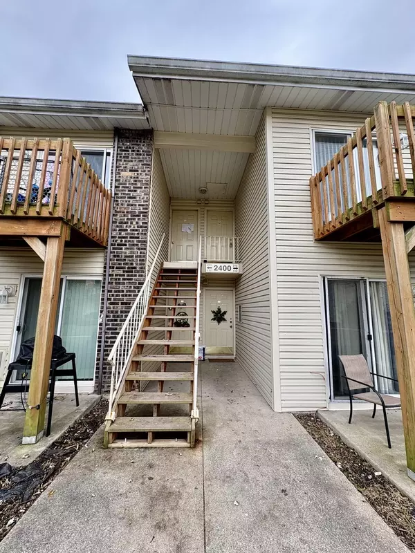 2400 Light Road #212, Oswego, IL 60543