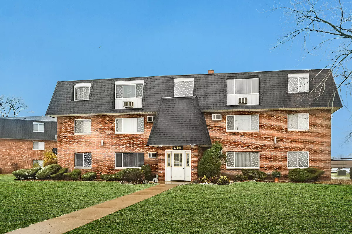 Tinley Park, IL 60477,17204 71st Avenue #1
