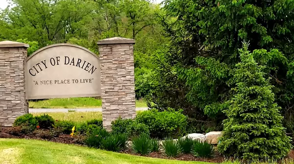 Darien, IL 60561,2221 Donegal Drive