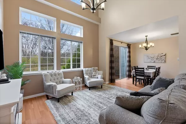 Streamwood, IL 60107,56 W Briarwood Drive