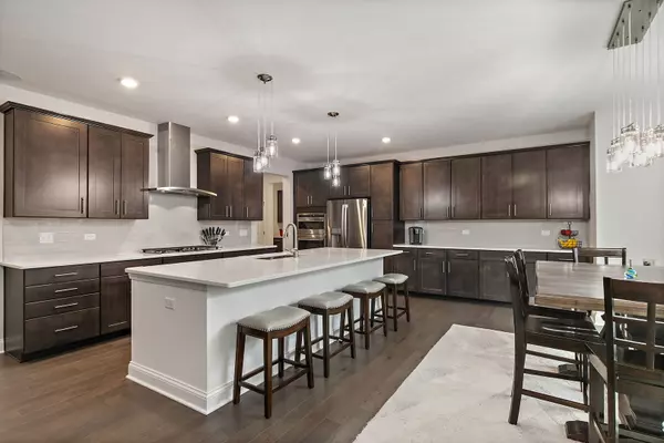 Crystal Lake, IL 60012,1119 Glengary Circle