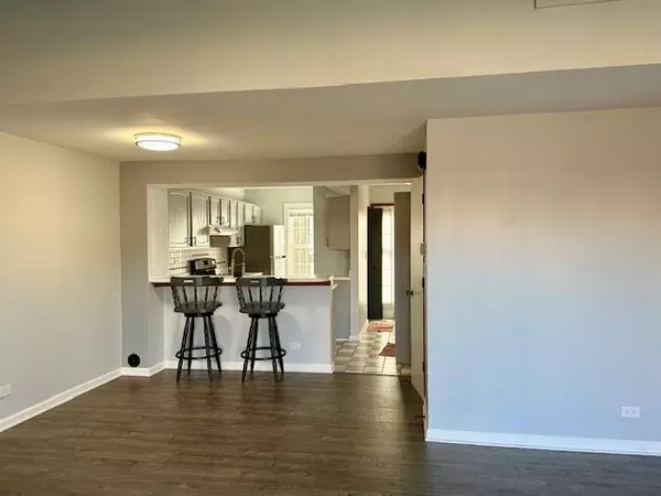 Westmont, IL 60559,1511 Crab Tree Drive