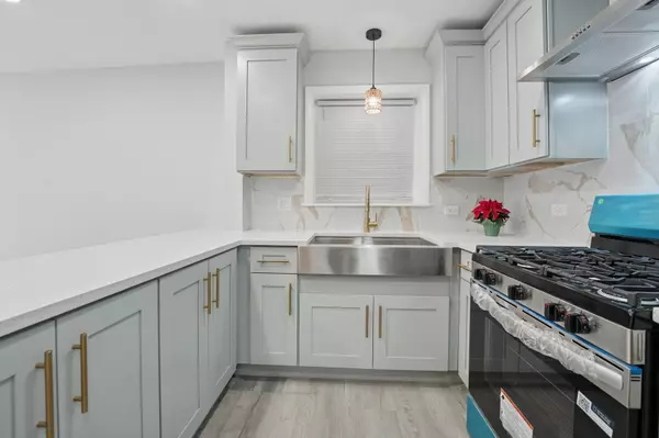 Cicero, IL 60804,4914 W 32nd Place