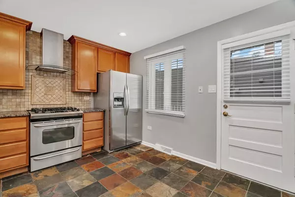 La Grange, IL 60525,Address not disclosed