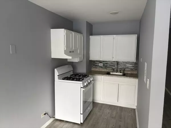 Cicero, IL 60804,1930 S Cicero Avenue #303