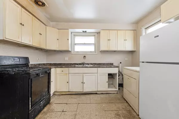 Blue Island, IL 60406,Address not disclosed