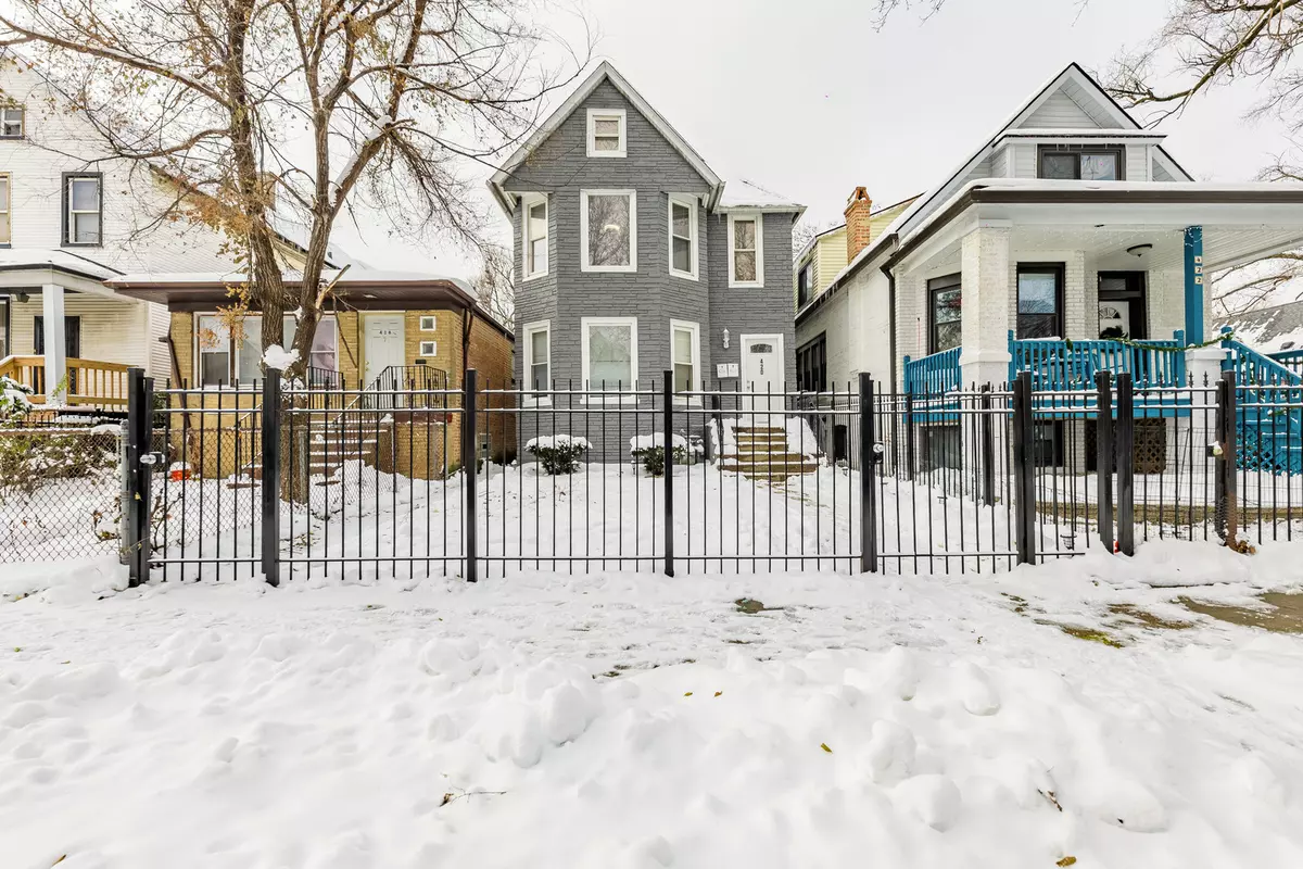 Chicago, IL 60644,Address not disclosed