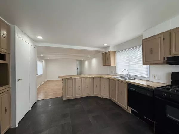 Matteson, IL 60443,605 Tanglewood Road