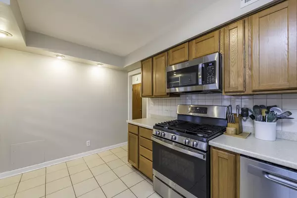 Antioch, IL 60002,1009 Osmond Avenue