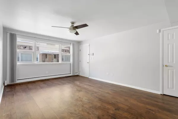 Chicago, IL 60630,4927 N LESTER Avenue #103