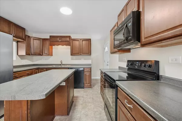 Round Lake Beach, IL 60073,1502 Round Lake Drive