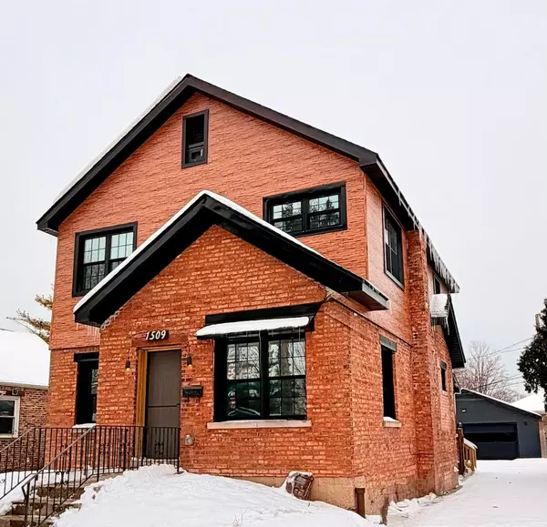 Des Plaines, IL 60018,1509 Center Street