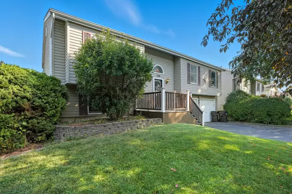 Crystal Lake, IL 60014,1358 Cottonwood Lane