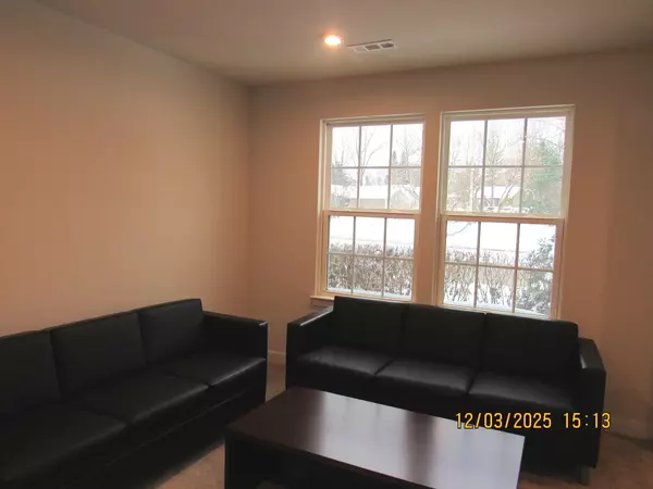 Lake Zurich, IL 60047,155 Canterbury Way