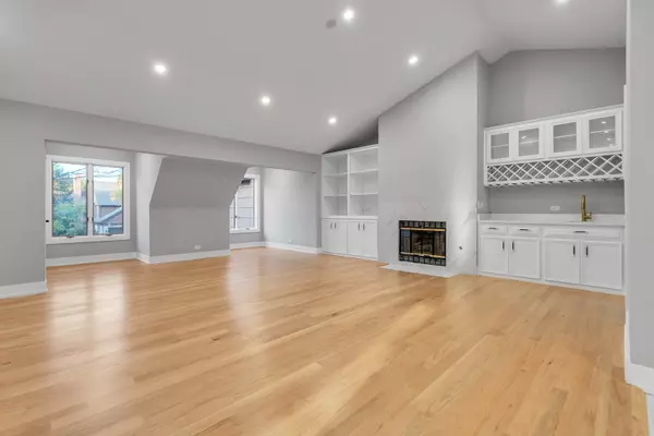 Darien, IL 60561,1145 Lacebark Court #1145