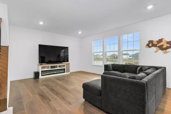 Algonquin, IL 60102,1014 Dr. John Burkey Drive