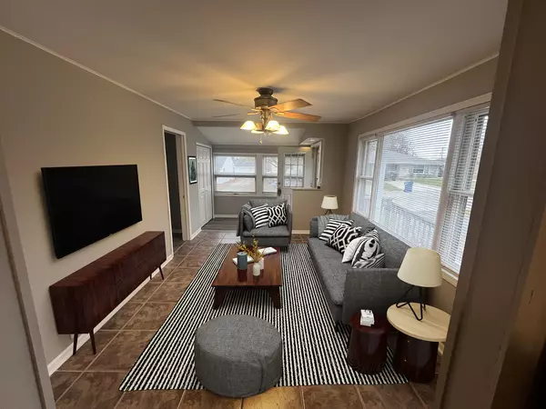 Crest Hill, IL 60403,1817 Cora Street