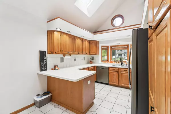 Lombard, IL 60148,1039 S School Street