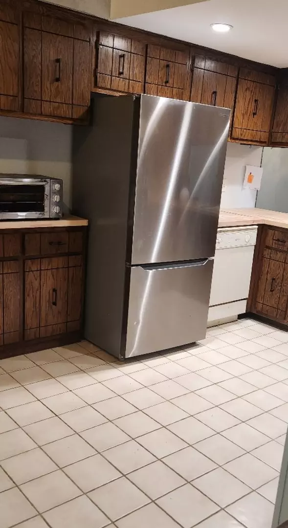 Oak Lawn, IL 60453,10355 Menard Avenue #210