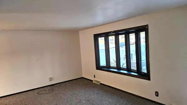 Rockford, IL 61109,4413 Box Elder Lane