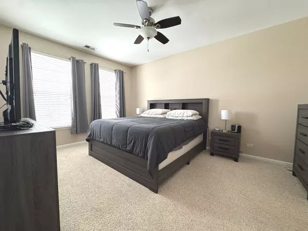 Mchenry, IL 60050,4206 Savoy Lane #4206