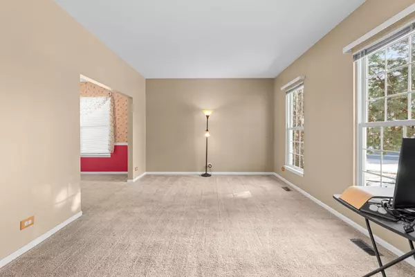 Crystal Lake, IL 60014,5 Talcott Avenue