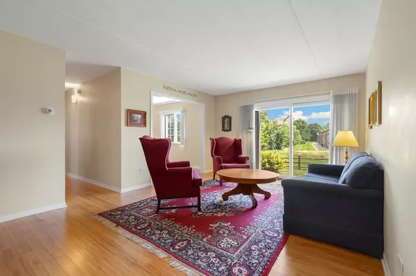 Willowbrook, IL 60527,6223 Lakepark Lane #A