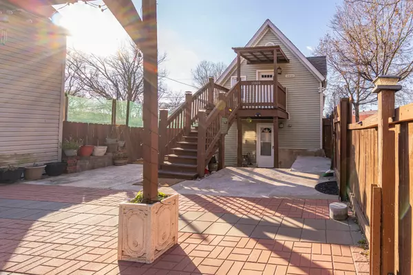 Chicago, IL 60617,10800 S Buffalo Avenue