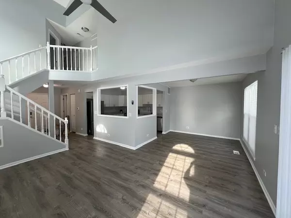 Schaumburg, IL 60173,267 Cobblestone Court #267