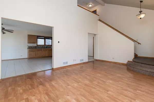 Fox Lake, IL 60020,97 Mark Lane