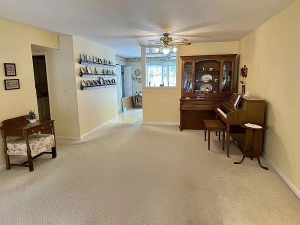 Woodstock, IL 60098,872 Victoria Drive