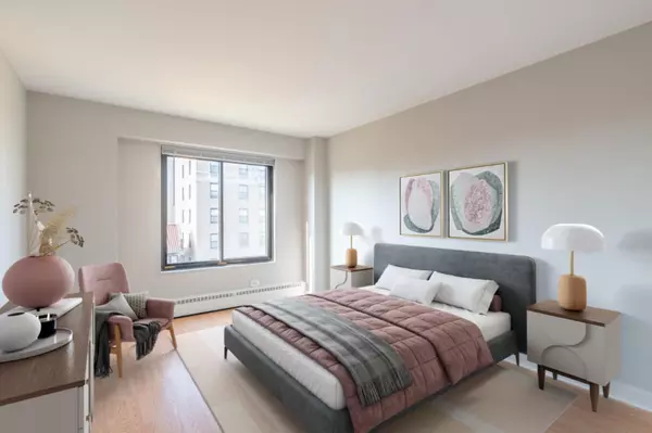 Evanston, IL 60202,855 Hinman Avenue #706