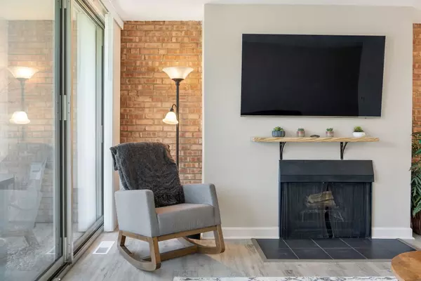 Lisle, IL 60532,6000 E Lake Drive #1D