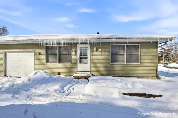 829 Washington Street #1, Woodstock, IL 60098