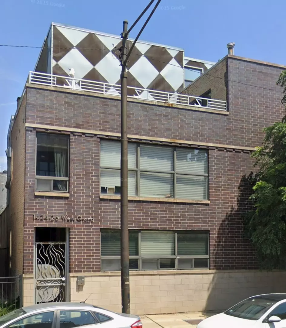 Chicago, IL 60642,1424 W Grand Avenue #2