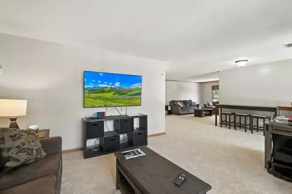 Naperville, IL 60565,1449 Whitespire Court