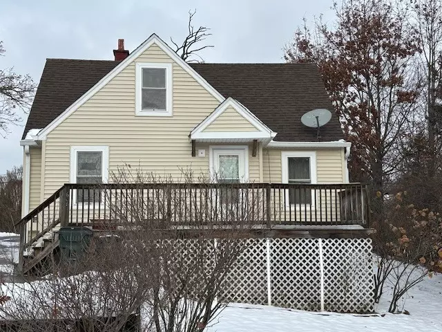 Round Lake Heights, IL 60073,608 Mohawk Drive