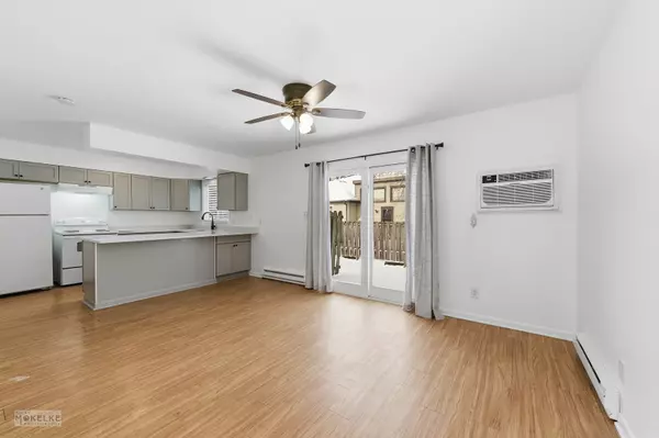 Yorkville, IL 60560,105 W Somonauk Street