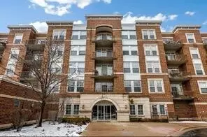 Palatine, IL 60067,435 W Wood Street #205A