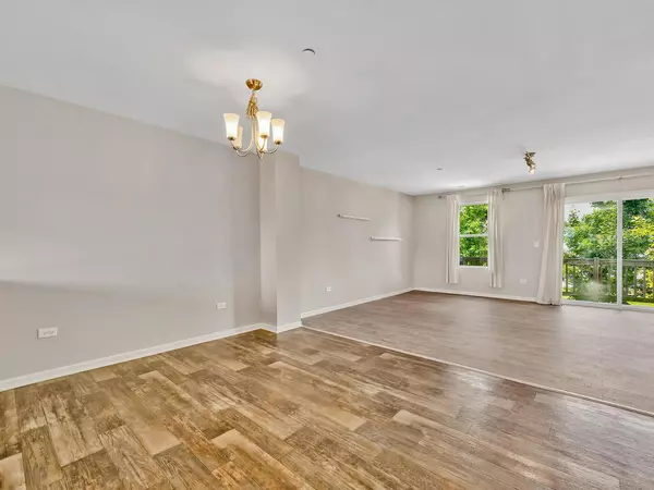 Mundelein, IL 60060,1464 Lakeridge Court #1464