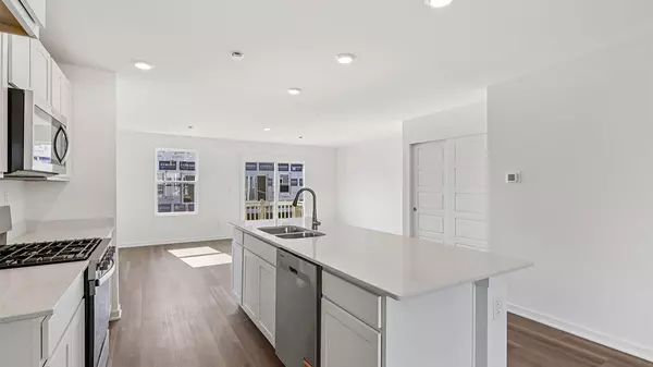 Hampshire, IL 60140,919 Briar Glen Court