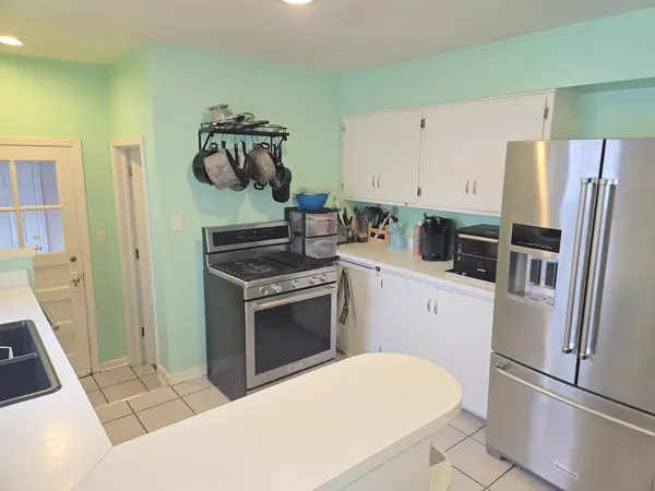 Villa Park, IL 60181,351 S Michigan Avenue