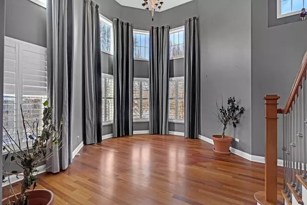 Long Grove, IL 60060,7242 Greywall Court