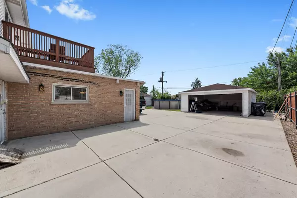 Burbank, IL 60459,6315 W 83rd Place